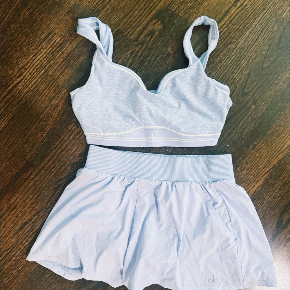ALO Yoga seashell Blue Sports Bra